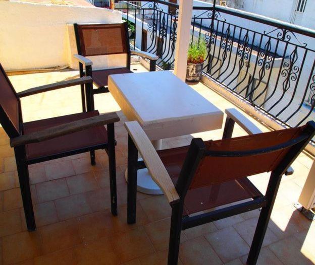 Pension Vasiliki Skiathos Town Ruang foto
