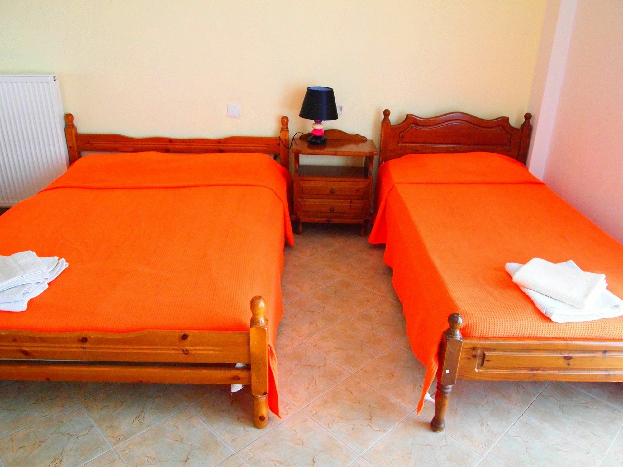 Pension Vasiliki Skiathos Town Bagian luar foto